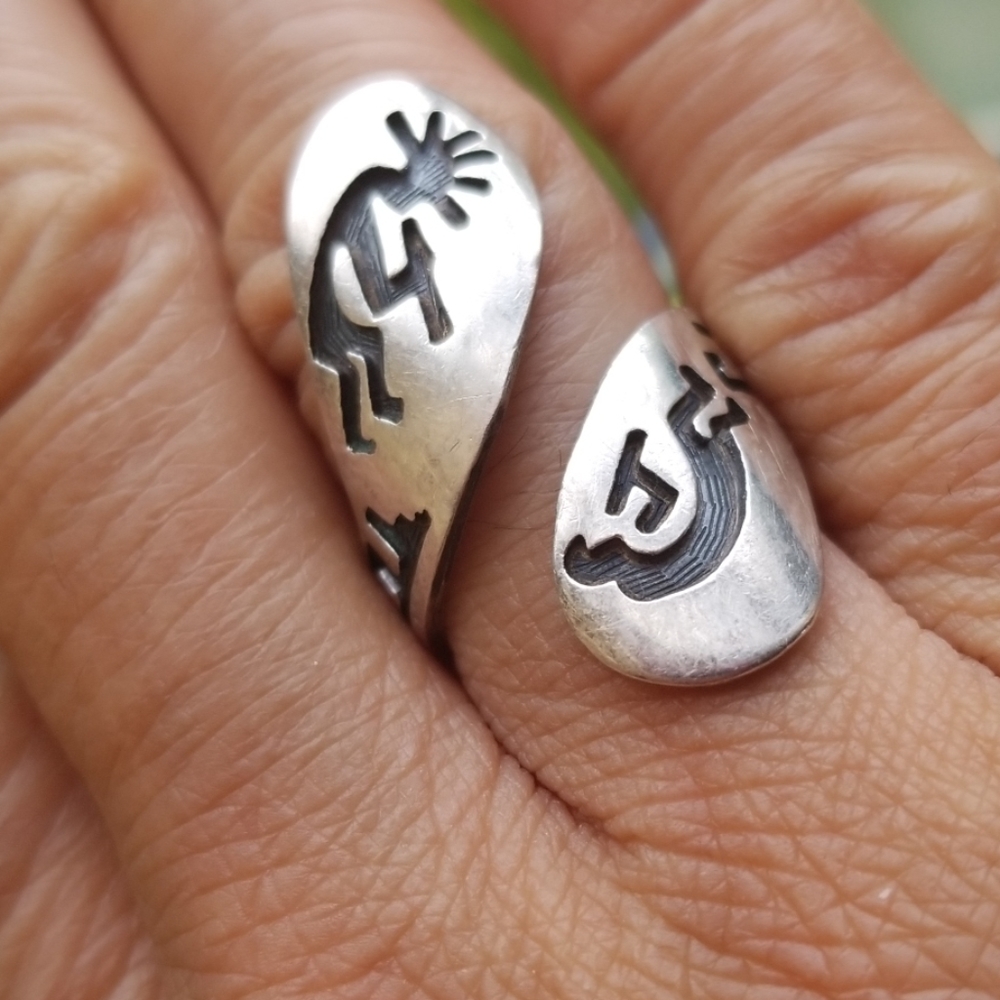 Adjustable ring